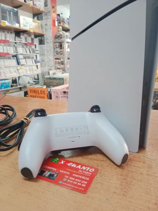 CONSOLA SONY PS5 SLIM DIGITAL 1TB CON MANDO CABLES
