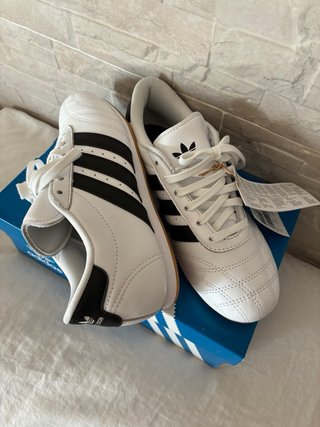 Adidas Zapatillas Blancas y Negras Talla 37