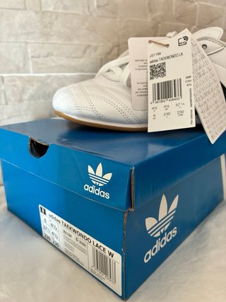 Adidas Zapatillas Blancas y Negras Talla 37