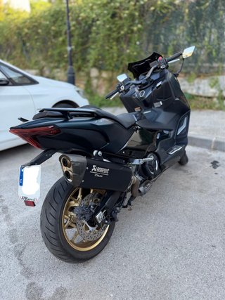 Yamaha T-MAX 560  techmax - Impecable - 14.800 km