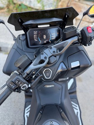Yamaha T-MAX 560  techmax - Impecable - 14.800 km