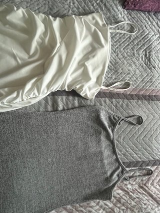Lote 2 Vestidos Tipo Tubo y falda negra