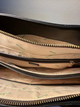 Bolso Negro Guess