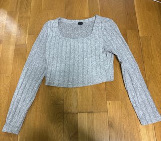 Top gris Shein manga larga