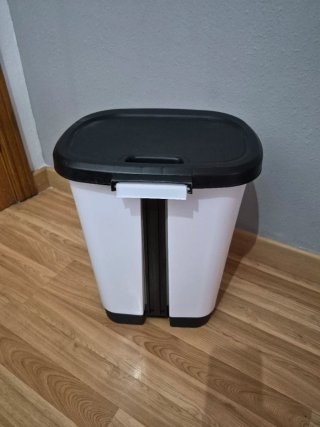 Cubo de Basura PlasticForte 27 Litros