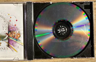 CD dell'album Innuendo dei Queen