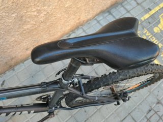 Bicicleta MTB B-Twin Negra