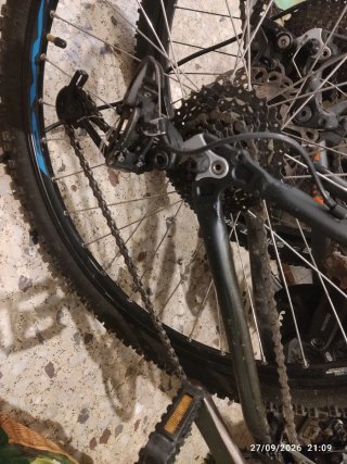Bicicleta MTB B-Twin Negra