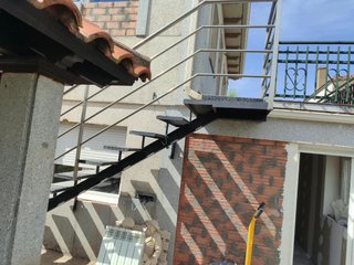 Escalera metálica