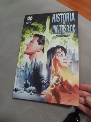Historia del Universo DC