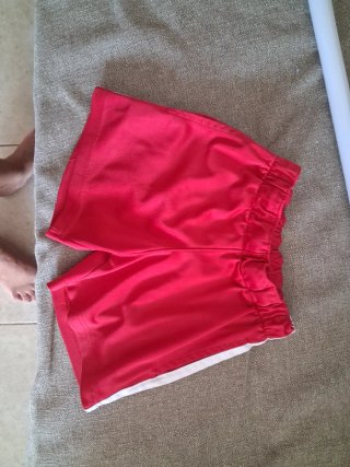 Pantalón corto deportivo talla 4