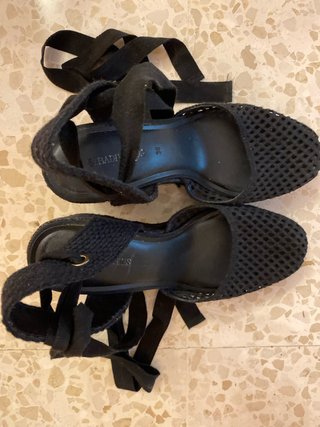 Alpargatas Stradivarius Negras Talla 38