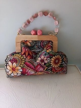 Bolso de mano con estampado floral