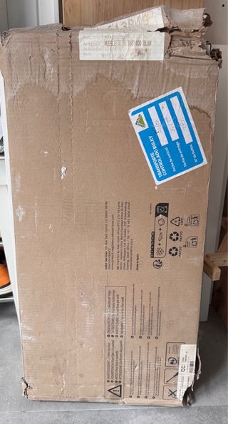 Armario pequeño blanco de madera