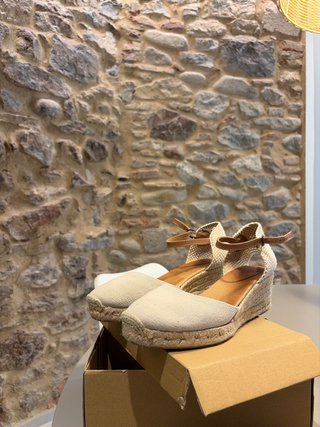 Sandalias de esparto con cuña Buen estado