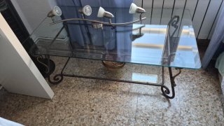 Mesa centro cristal y metal