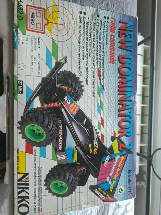 Coche teledirigido Nikko Dominator 2