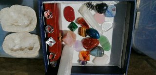 Lote de cuarzos y piedras semipreciosas