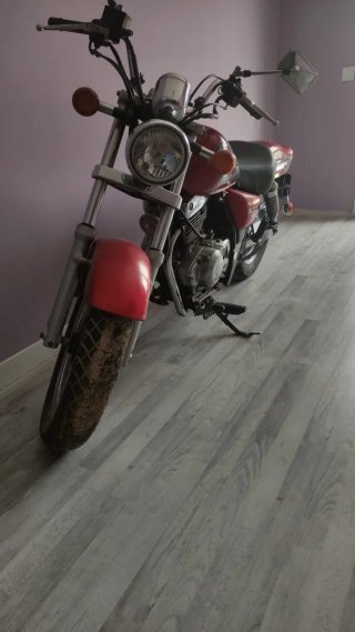 Suzuki Marauder 250 Roja