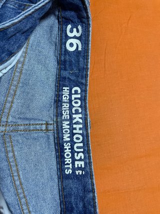 Pantalón corto vaquero
