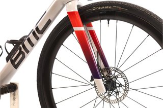 Bicicleta BMC Kaius 01 TWO AXS 13V t.54 Reacondicionada