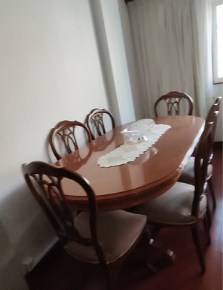Mesa de comedor de caoba antigua