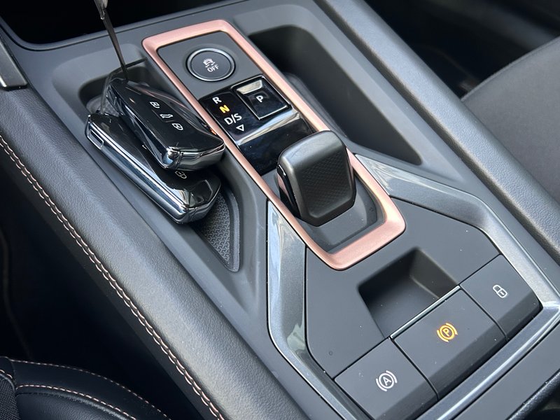 Cupra León 2025, foto 22