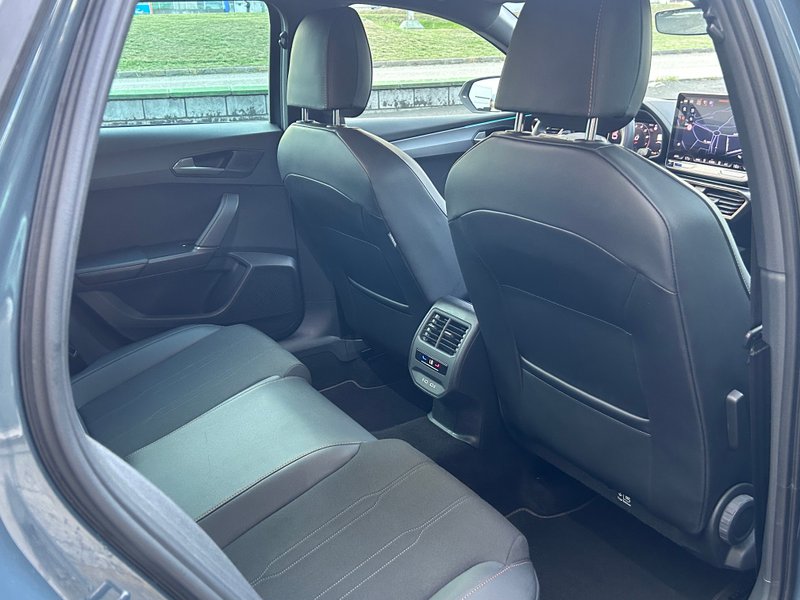 Cupra León 2025, foto 14