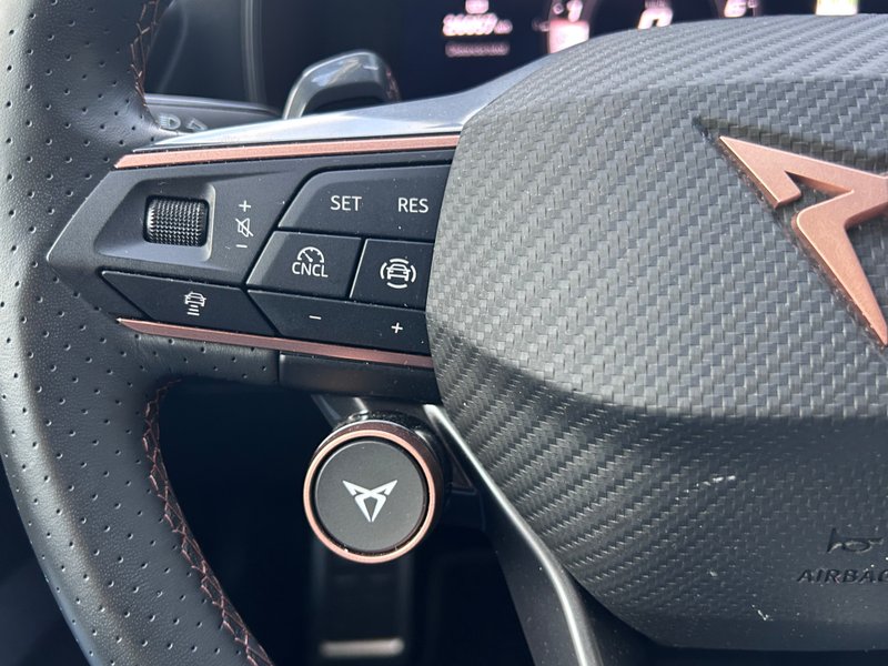 Cupra León 2025, foto 23