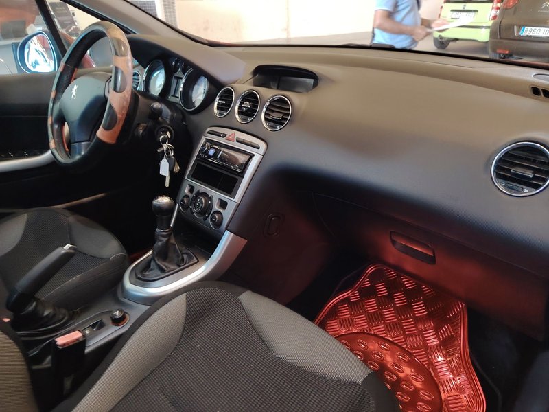 Peugeot 308 1.6 HDI Premium FAP 2008, foto 10