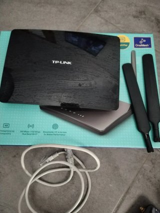 Router 4G TP-Link MR200