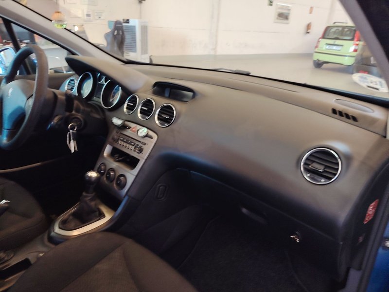 Peugeot 308 SW 1.6 HDI Confort 2009, foto 9