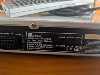 Reproductor DVD/CD Nevir NVR-2013DVD + Mando