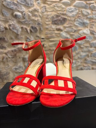 Sandalias Rojas de Tacón