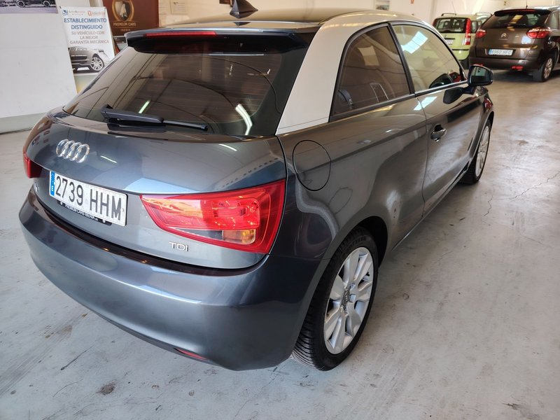 Audi A1 1.6 TDI Ambition 2011, foto 5