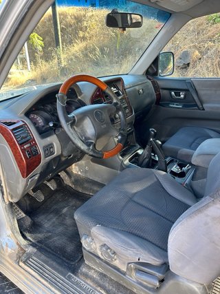 Mitsubishi Montero 2003