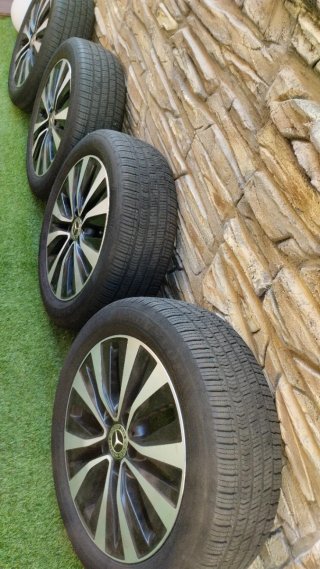 Llantas Mercedes CLA + Dunlop