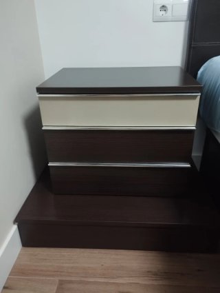 Conjunto de 2 Mesitas de Noche + cajón extraíble