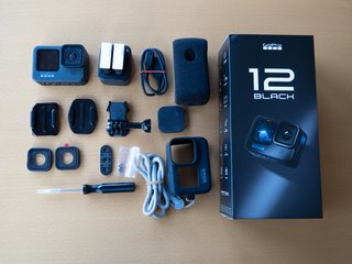 GoPro Hero 12 Black con accesorios