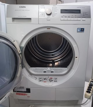 Secadora AEG 8kg Bomba de Calor