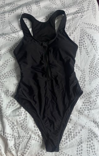 Bañador negro con cremallera