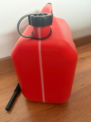Garrafa bidón gasolina 20L con cánula