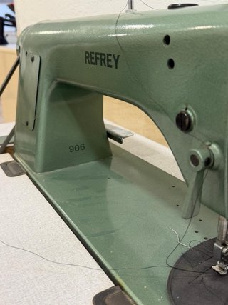 Máquina de coser industrial Refrey 906
