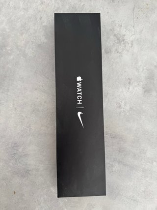Apple Watch SE 44mm Nike Edition Plata