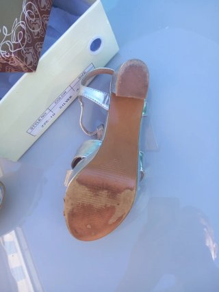Sandalias de tacón plateadas fiesta