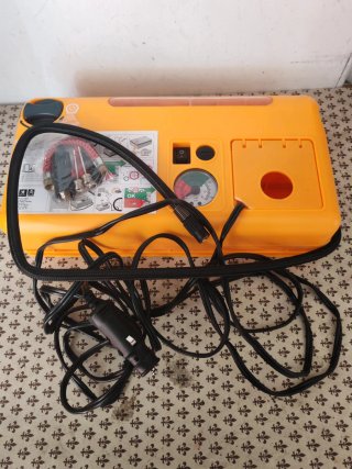 Compressore d'aria portatile 12V per auto/moto