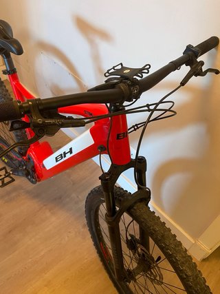 Bicicleta Eléctrica BH Roja