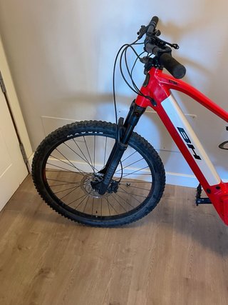 Bicicleta Eléctrica BH Roja