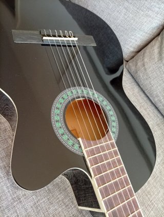 Guitarra Electroacústica Harley Benton CG200CE BK