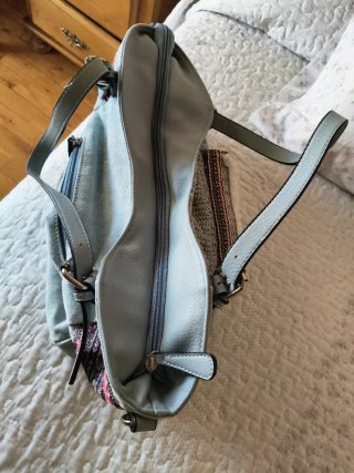 Bolso de hombro estilo casual y bandolera